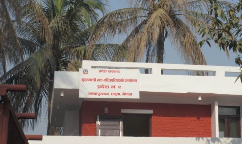 सिके राउतका तीन कार्यकर्ता मुख्यमन्त्री कार्यालयबाटै पक्राउ